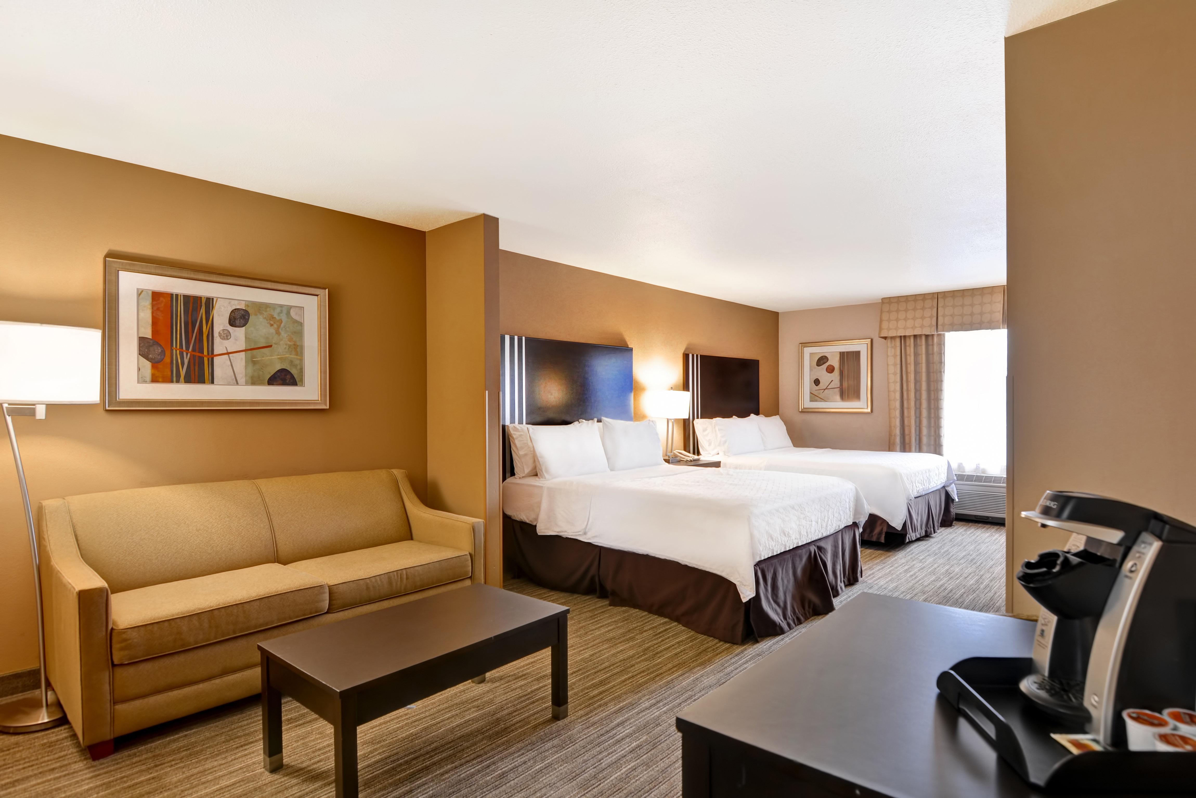 Holiday Inn Express Hotel & Suites Milwaukee-New Berlin By Ihg Экстерьер фото