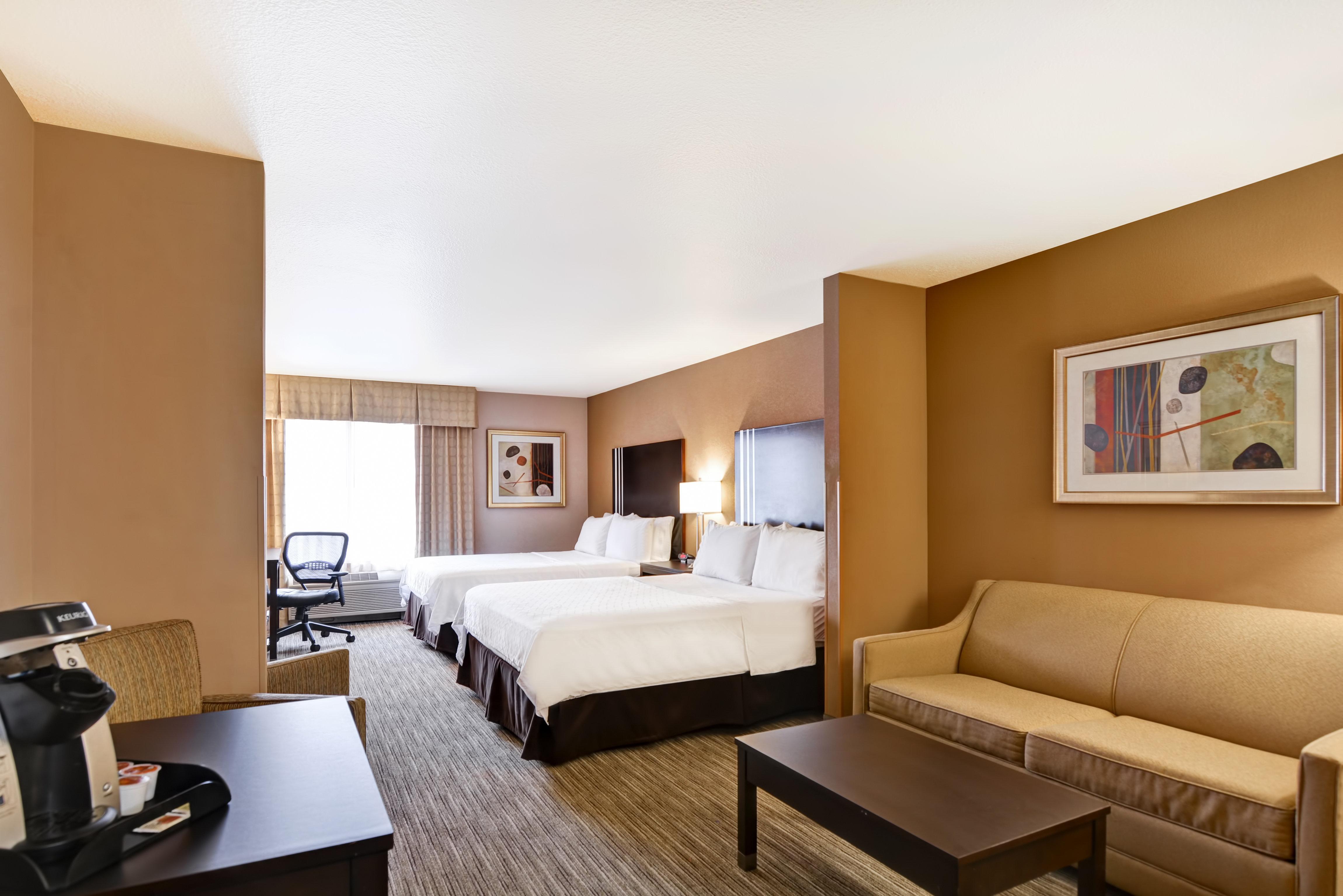 Holiday Inn Express Hotel & Suites Milwaukee-New Berlin, An Ihg Hotel Экстерьер фото